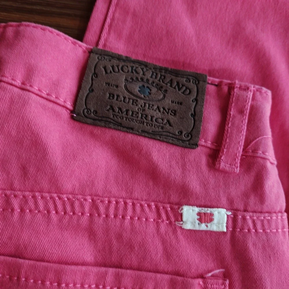 Lot 2 NWT Lucky Brand Zoe Jegging Pink Skinny Jeans (12) White Riley Shorts (14)